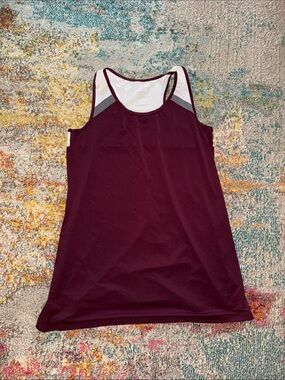 August 2XL Women’s Athletic Dress Ladies Maroon Dress New without tags